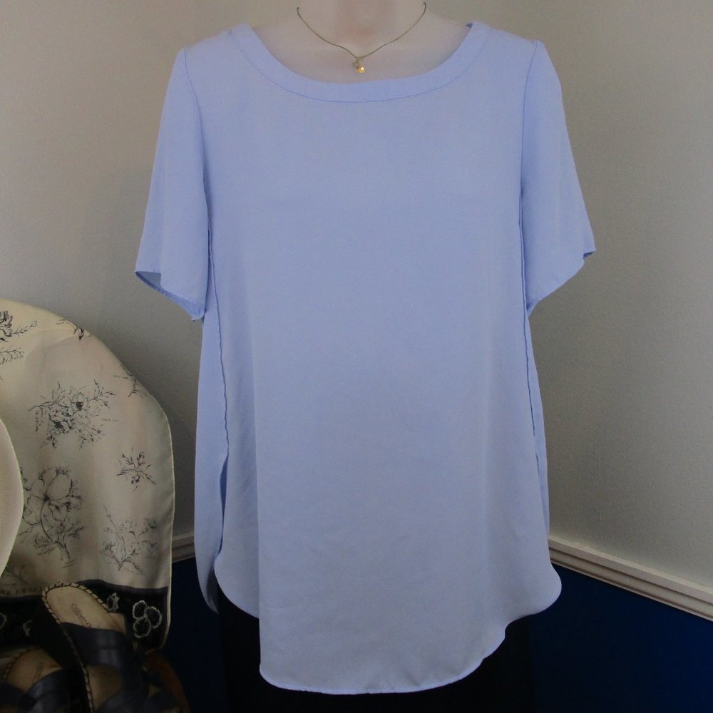 Banana Republic Chiffon Tulip Hem Periwinkle Blue Short Sleeve Blouse